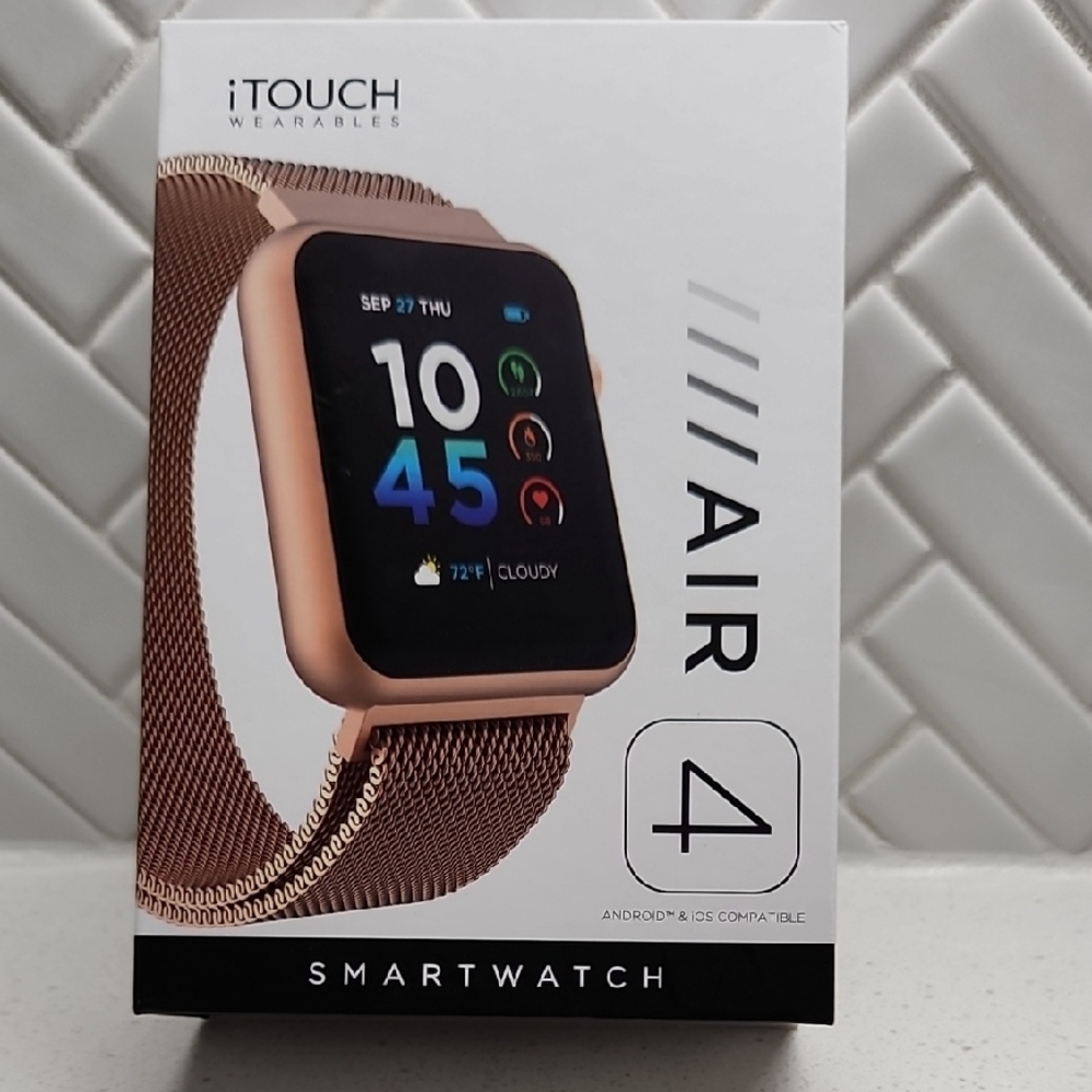 Air 4 Gold Smartwatch with Sleek Design